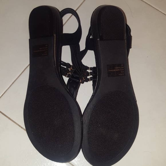 Steve Madden sandals - Picture 2 of 2